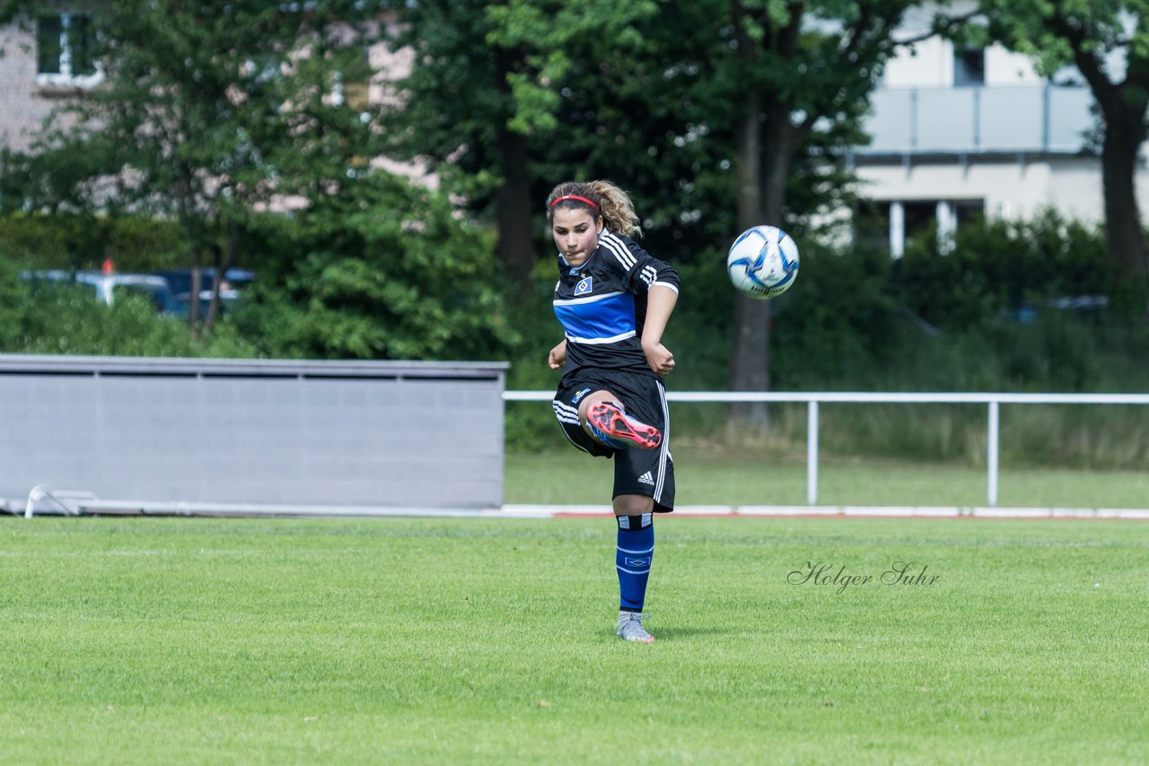 Bild 75 - wBJ SV Henstedt Ulzburg - Hamburger SV : Ergebnis: 0:2